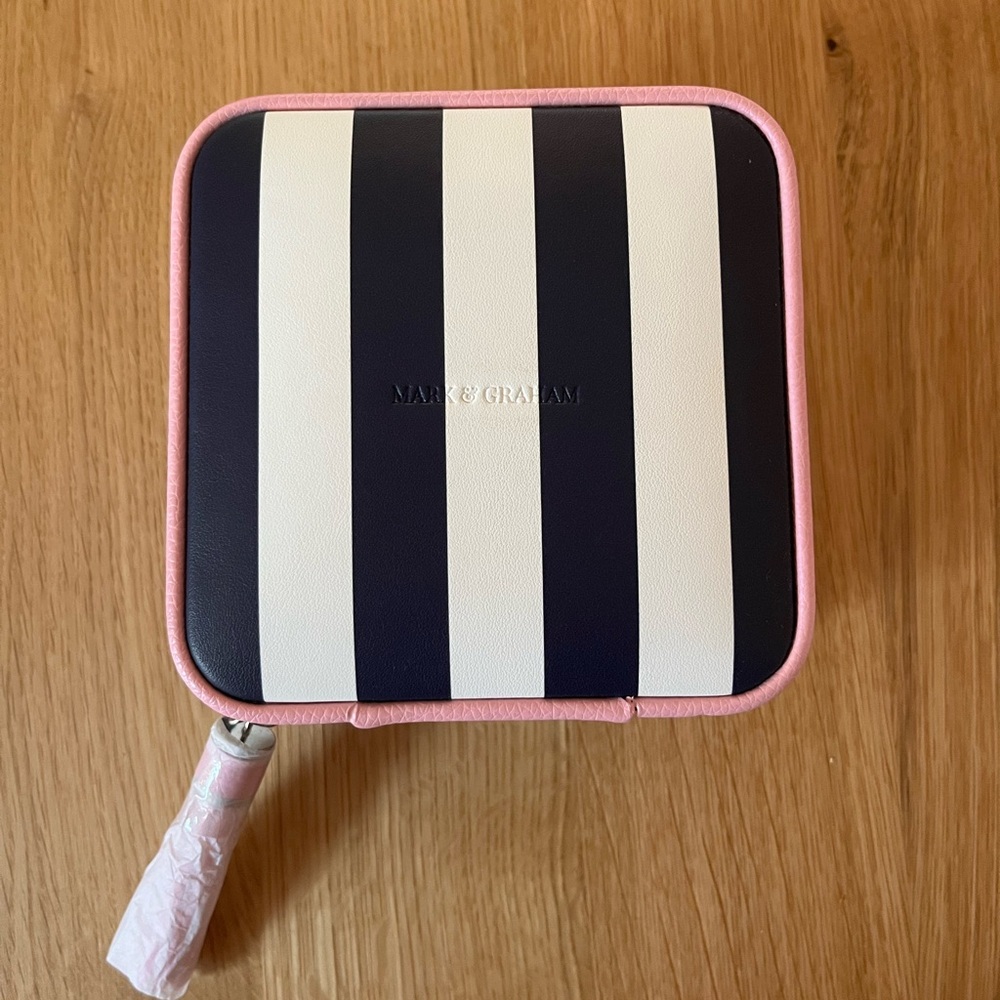 Mark & Graham Small Travel Jewelry Case